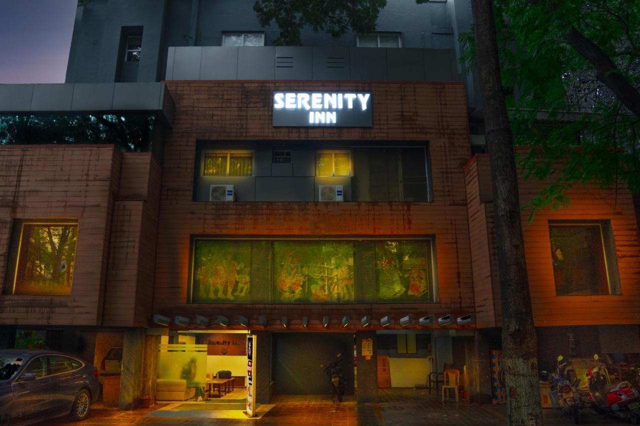 Treebo Serenity Inn, Koregaon Park Пуна Экстерьер фото