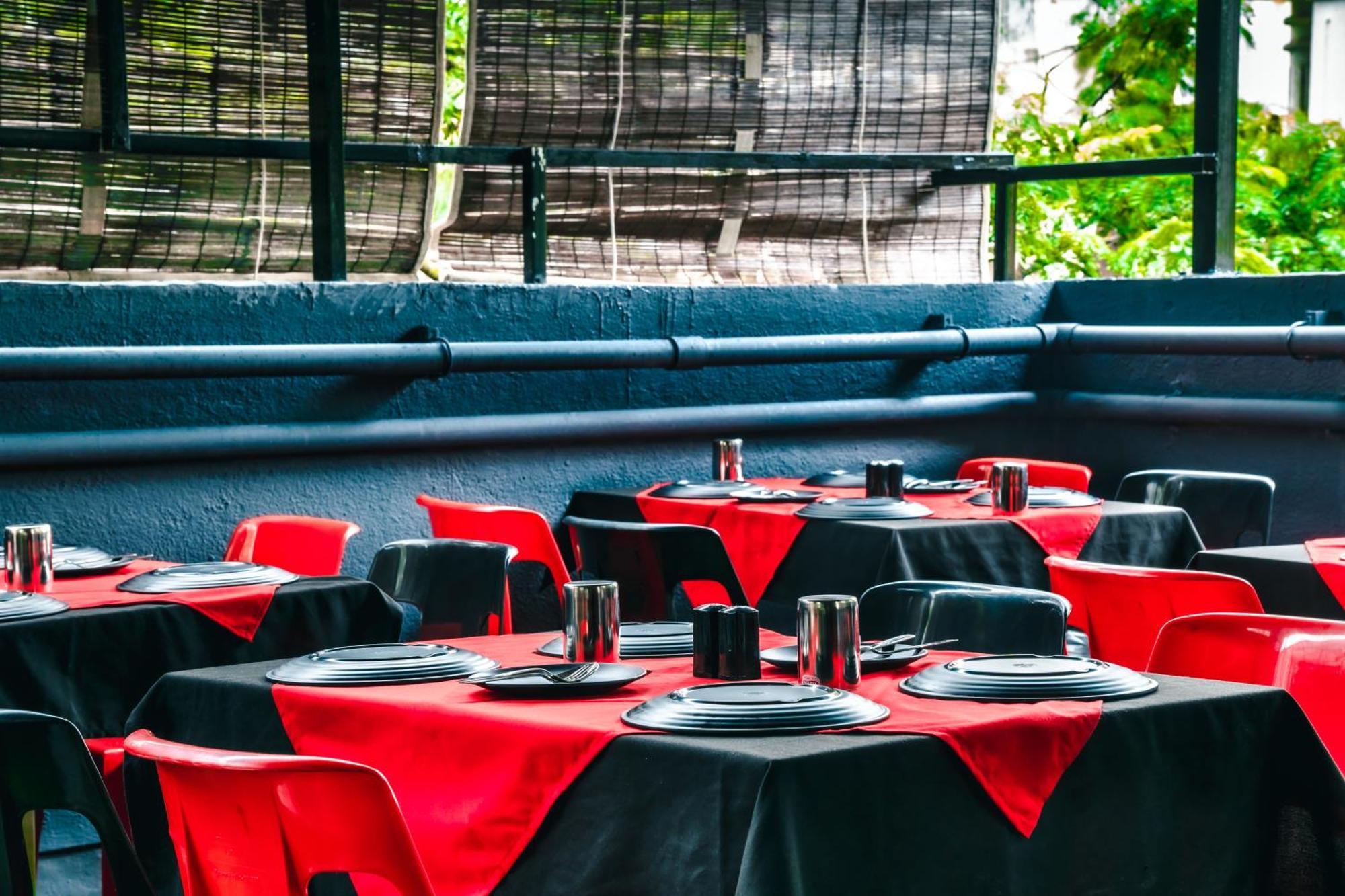 Treebo Serenity Inn, Koregaon Park Пуна Экстерьер фото